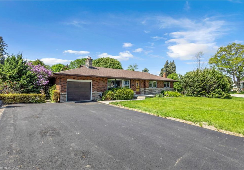 626-iroquois-avenue-ancaster-ontario-40844656