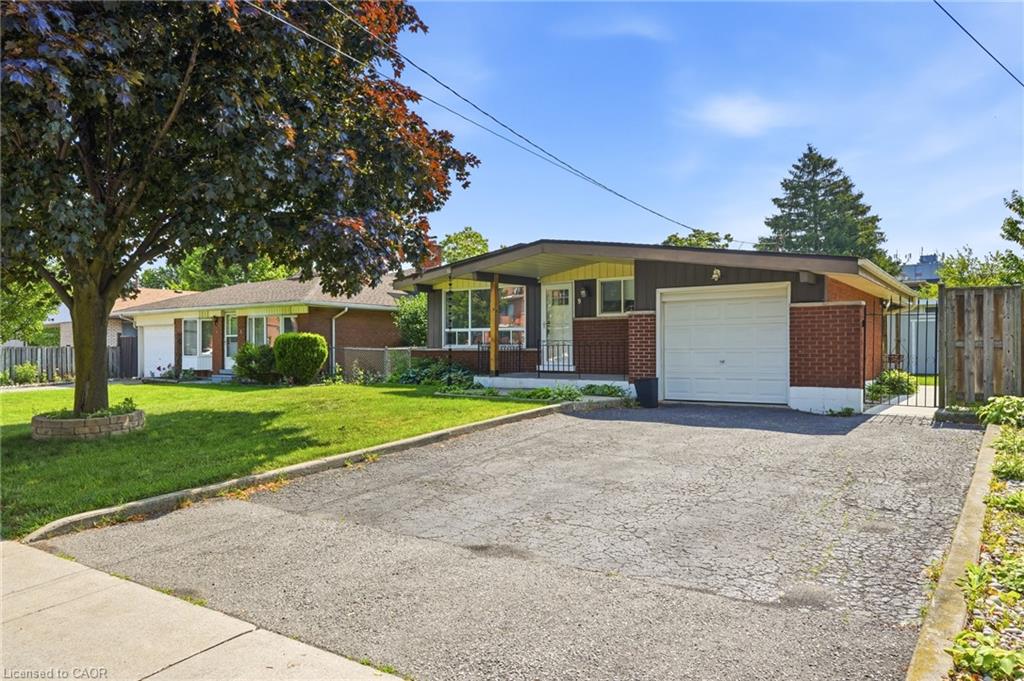 9-bishopsgate-avenue-hamilton-ontario-40844689