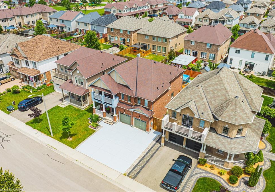 8776-dogwood-crescent-niagara-falls-ontario-40844690