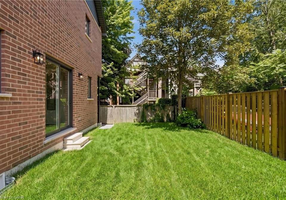 279-hess-street-s-hamilton-ontario-40844729