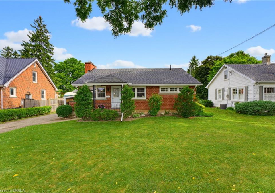 84-dundas-street-w-paris-ontario-40844763