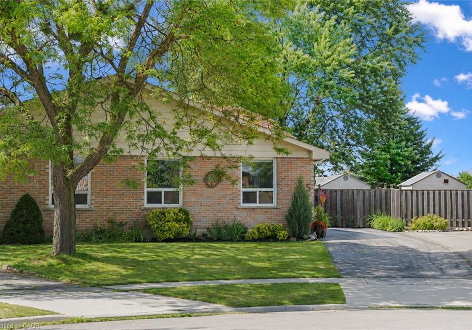 45-hopewell-crescent-stoney-creek-ontario-40844768