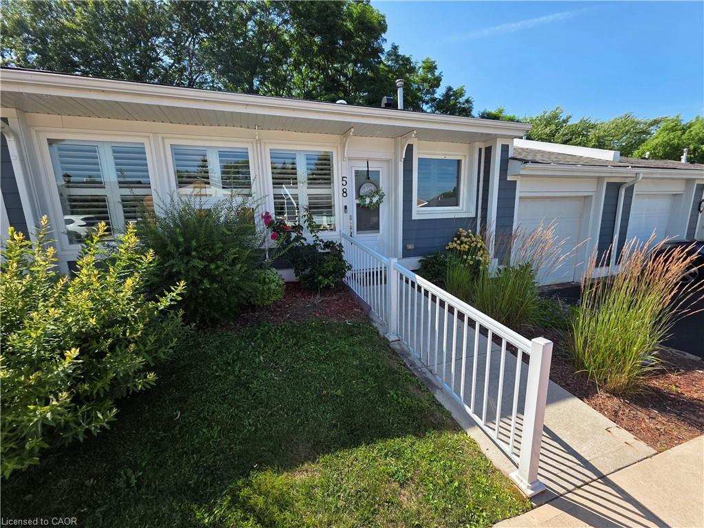 58-szollosy-circle-hamilton-ontario-40844783