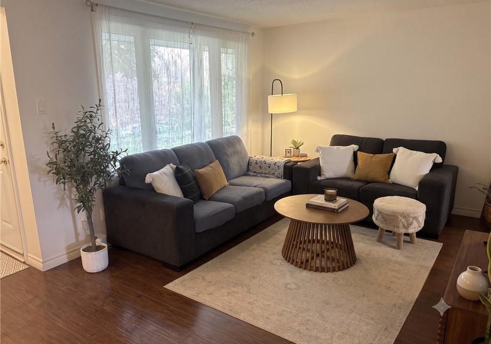 279-sandowne-drive-waterloo-ontario-40844790