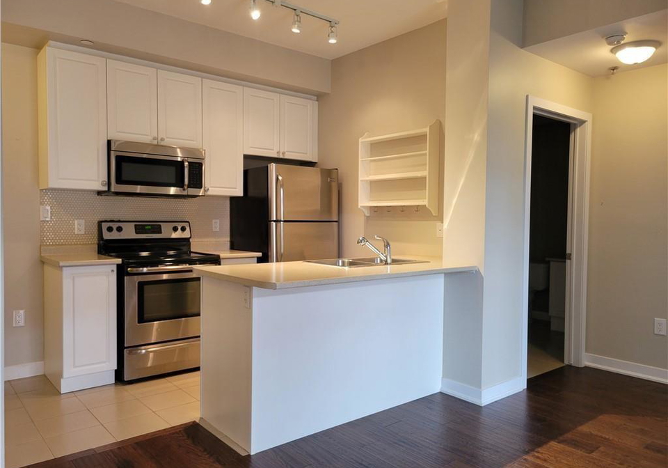 90-charlton-avenue-w-hamilton-ontario-40844800