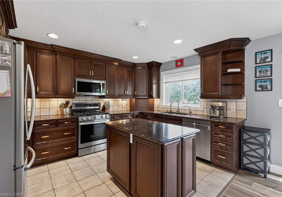 9-west-street-n-springford-ontario-40844815
