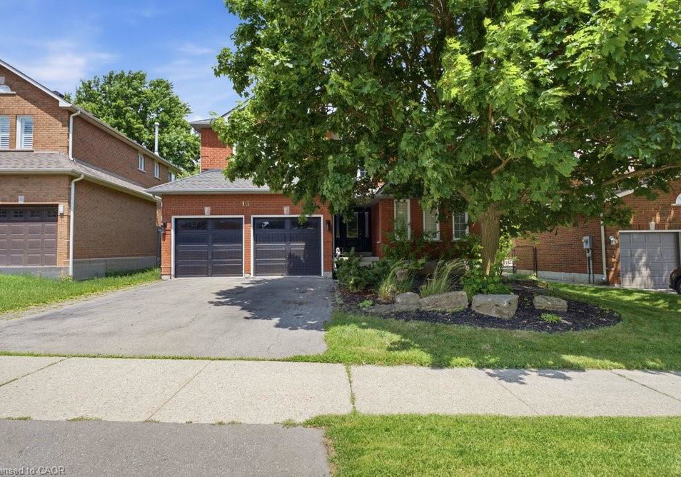 131-huntingwood-avenue-hamilton-ontario-40844839