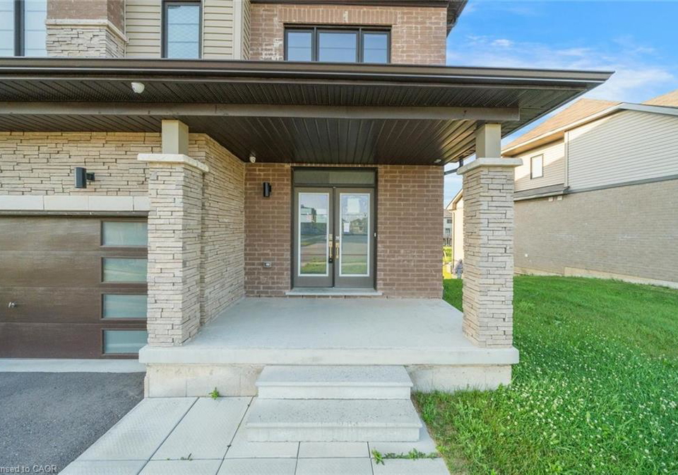 52-explorer-way-thorold-ontario-40844878