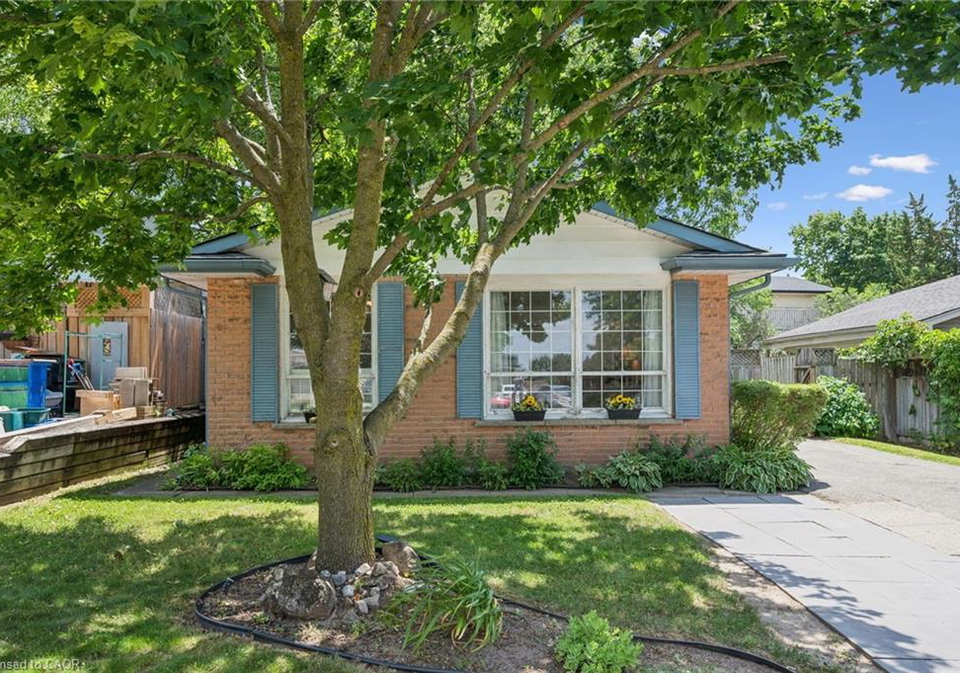 39-shea-crescent-kitchener-ontario-40844885