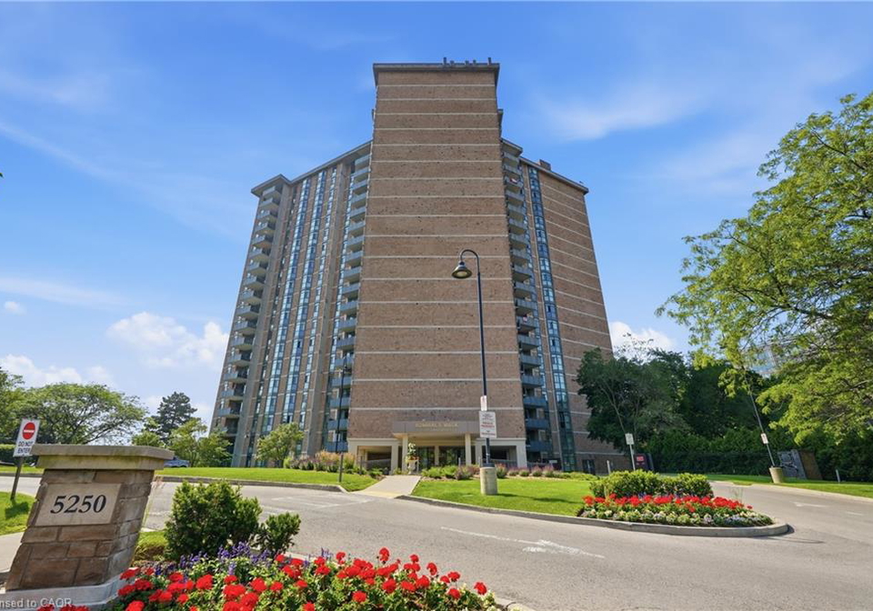 5250-lakeshore-road-burlington-ontario-40844903