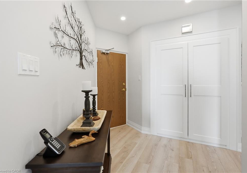 5250-lakeshore-road-burlington-ontario-40844903