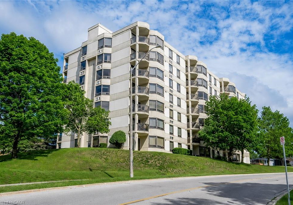 688-preston-parkway-cambridge-ontario-40844921