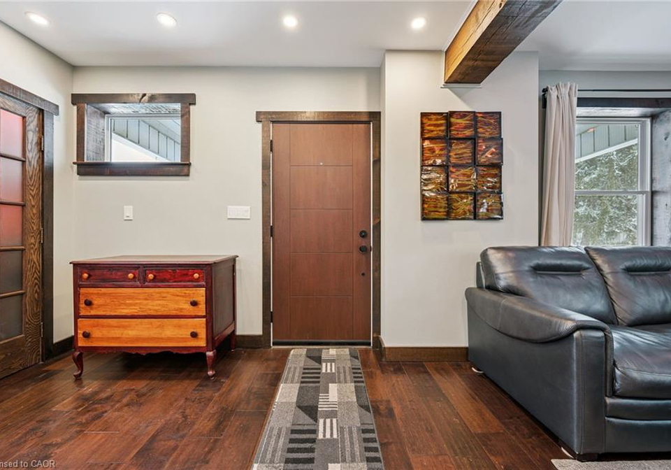 838-moore-street-cambridge-ontario-40844924