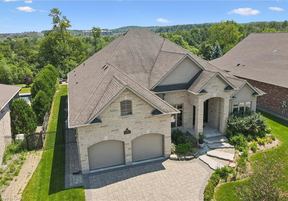 596-regal-place-waterloo-ontario-40844927