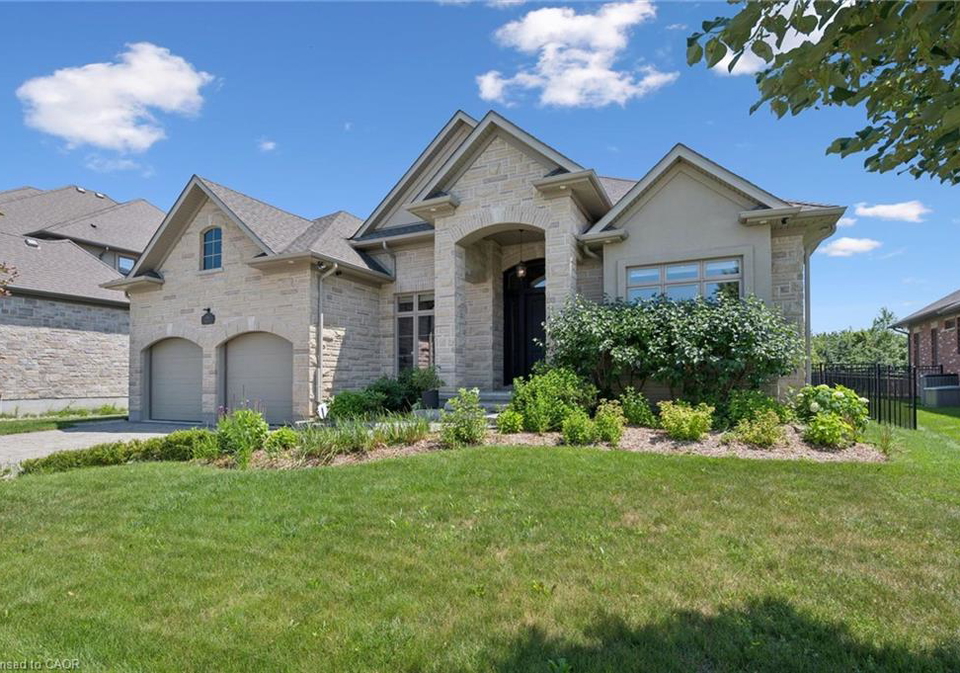 596-regal-place-waterloo-ontario-40844927