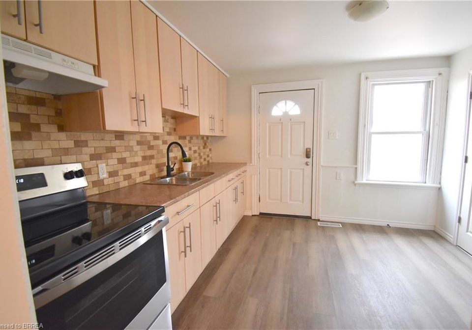 174-darling-street-brantford-ontario-40844930