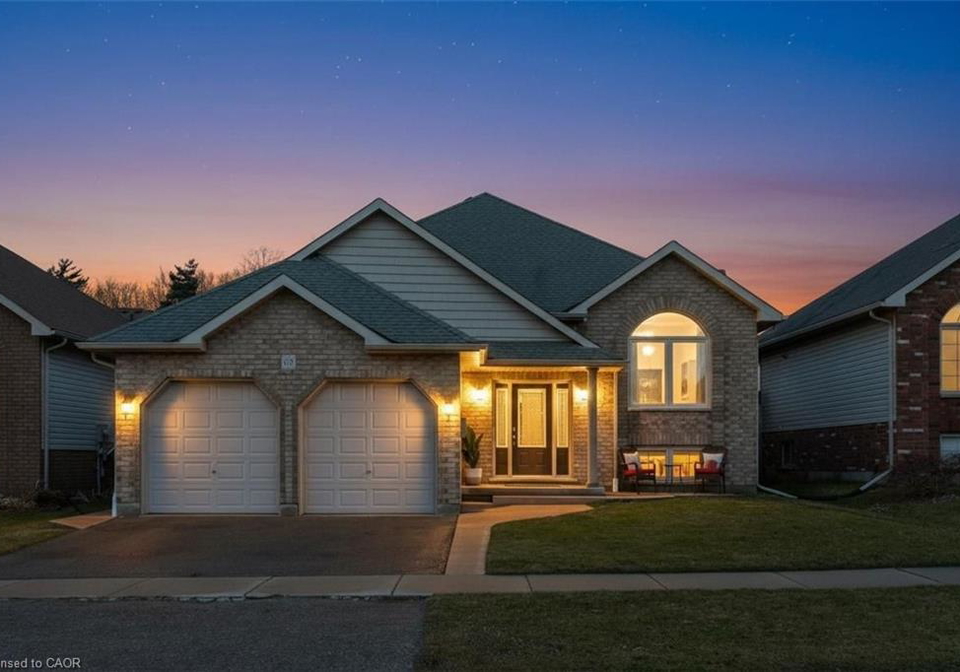 63-redbud-crescent-simcoe-ontario-40844939