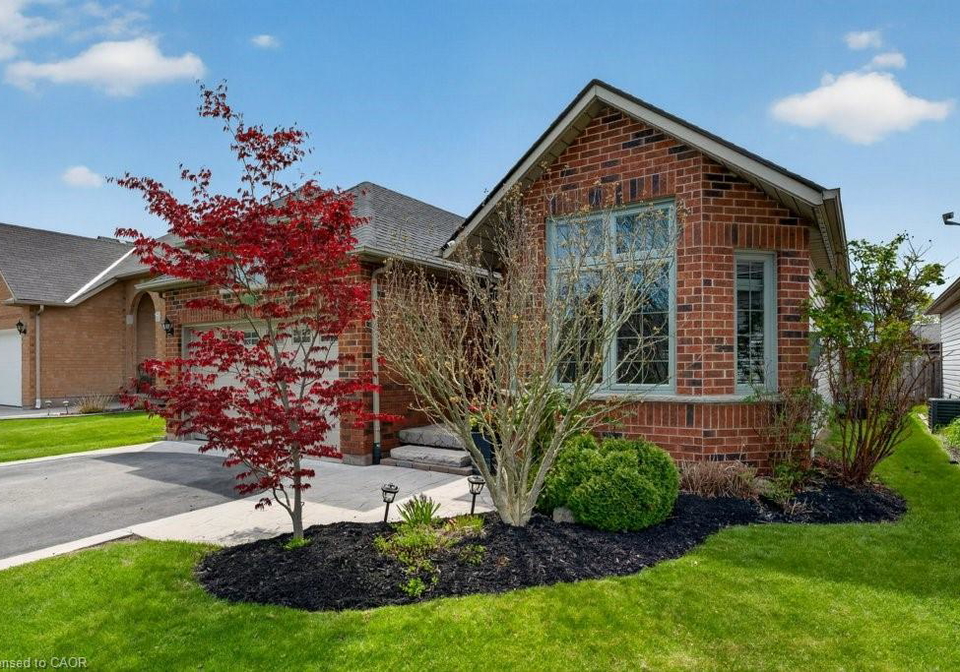 4334-arejay-avenue-beamsville-ontario-40844949