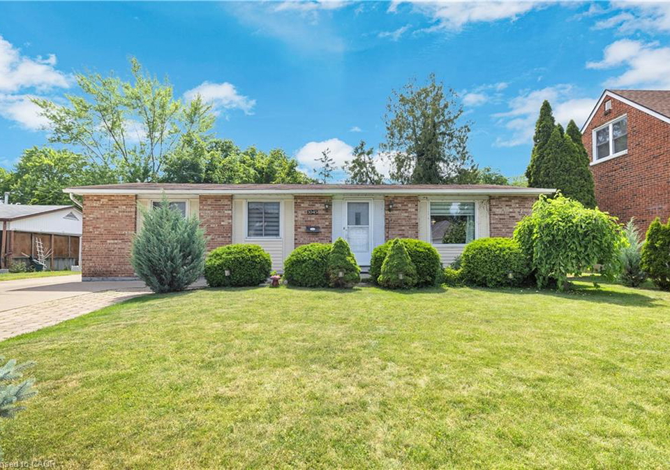1045-reedmere-road-windsor-ontario-40844956
