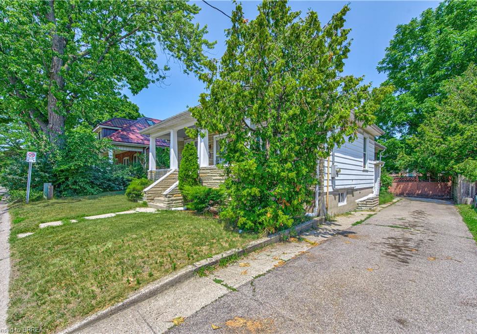 11-hamilton-avenue-brantford-ontario-40844972
