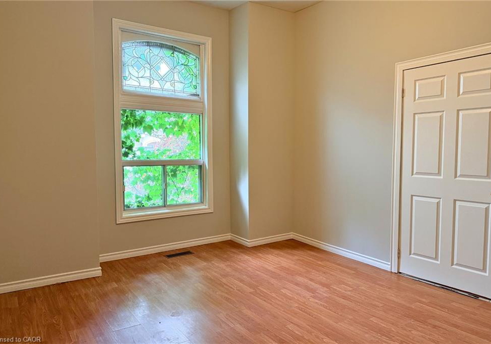 114-west-avenue-n-hamilton-ontario-40844998
