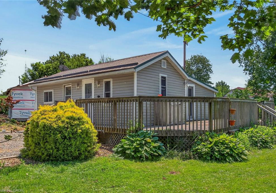 19-barbara-drive-nanticoke-ontario-40844999