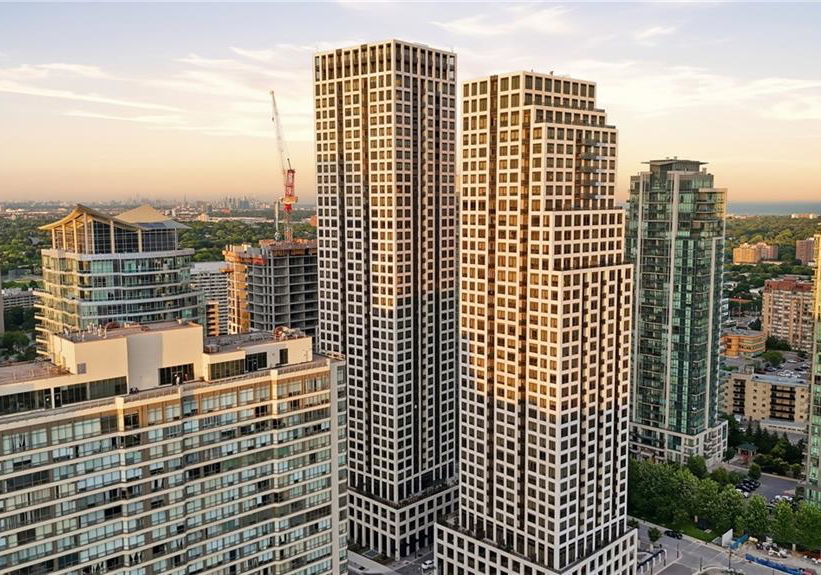 02-30-elm-drive-w-mississauga-ontario-40845075