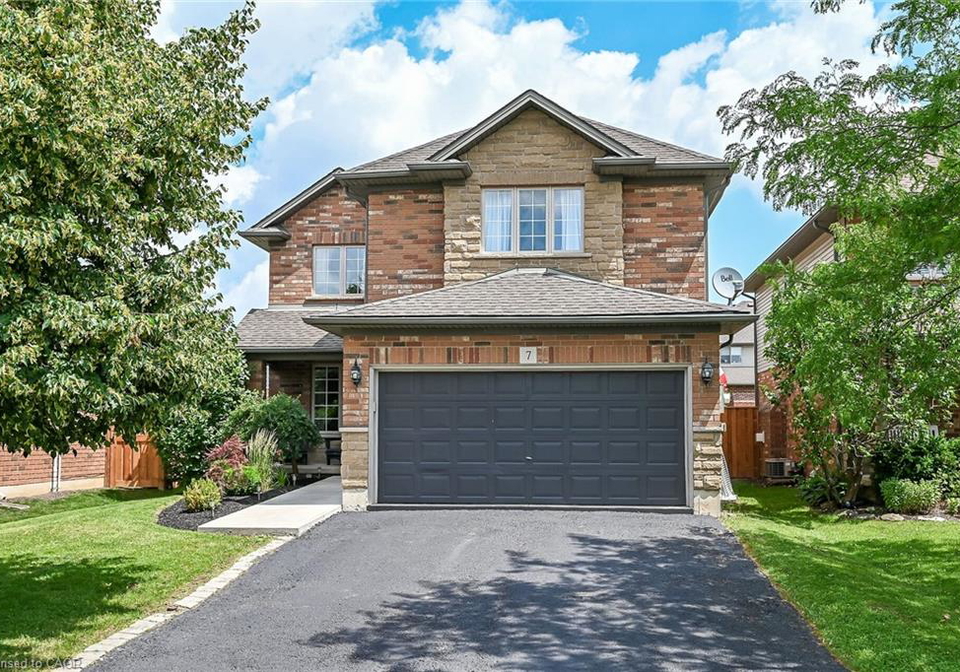 7-etherington-crescent-binbrook-ontario-40845091