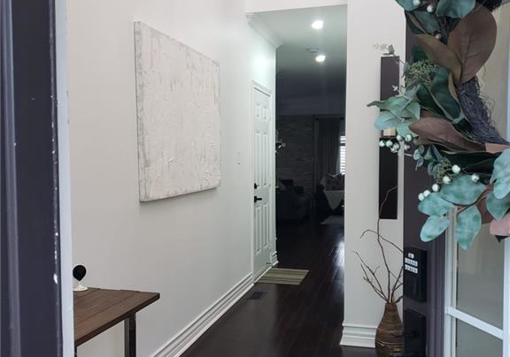 16-signal-hill-pathway-stoney-creek-ontario-40845102
