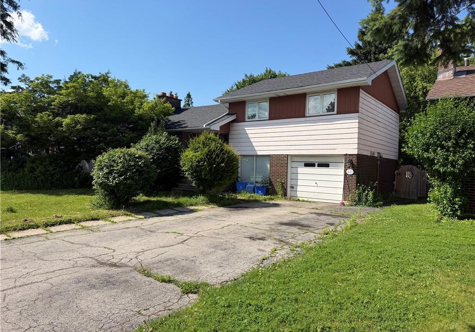147-delmar-drive-hamilton-ontario-40845126