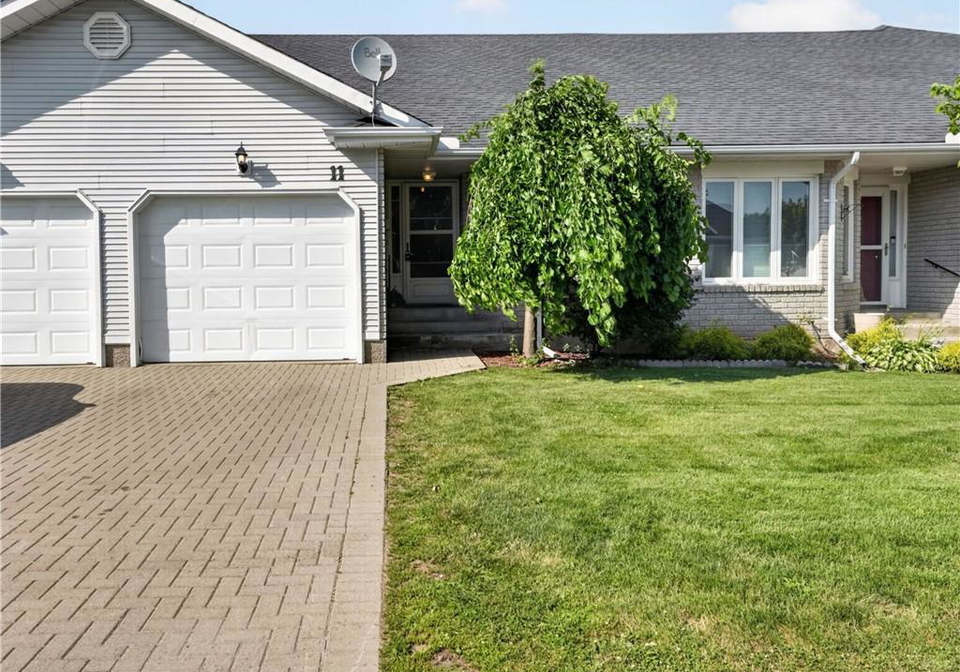 11-garden-drive-smithville-ontario-40845141
