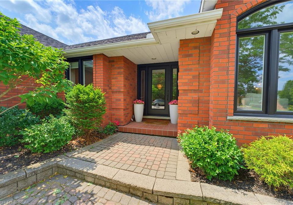 12-macbride-court-brantford-ontario-40845162