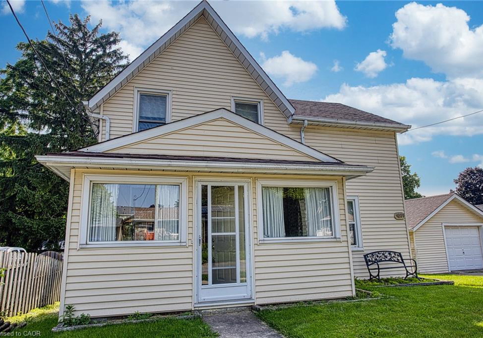 4207-william-street-beamsville-ontario-40845182
