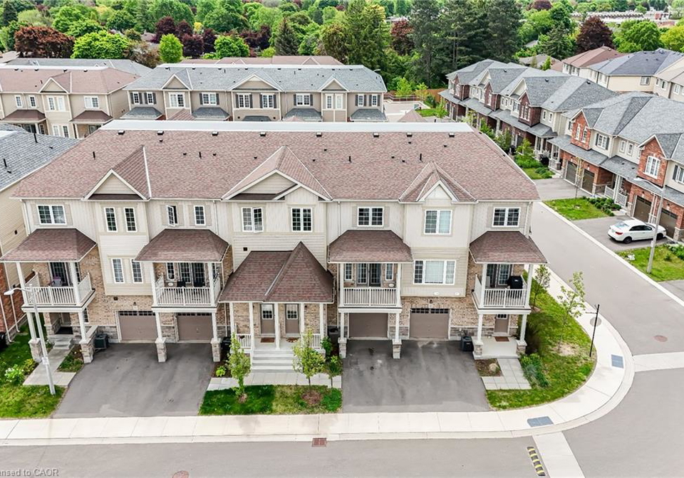 15-dewberry-drive-kitchener-ontario-40845188