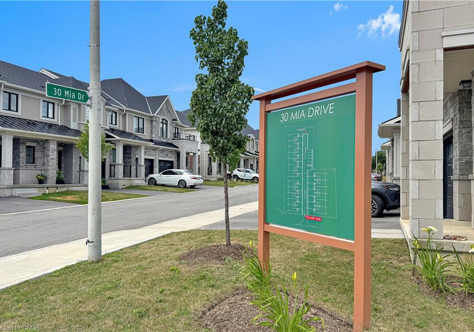 30-mia-drive-hamilton-ontario-40845204