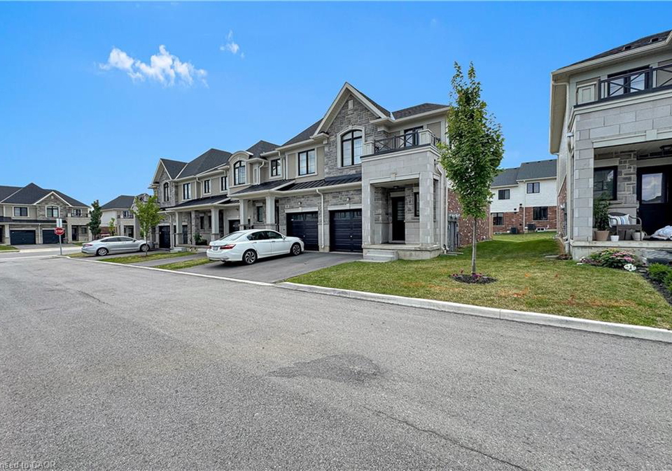 30-mia-drive-hamilton-ontario-40845204