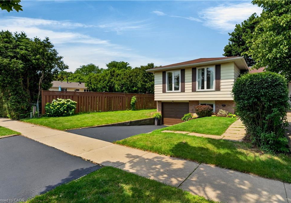 5051-brady-avenue-burlington-ontario-40845205