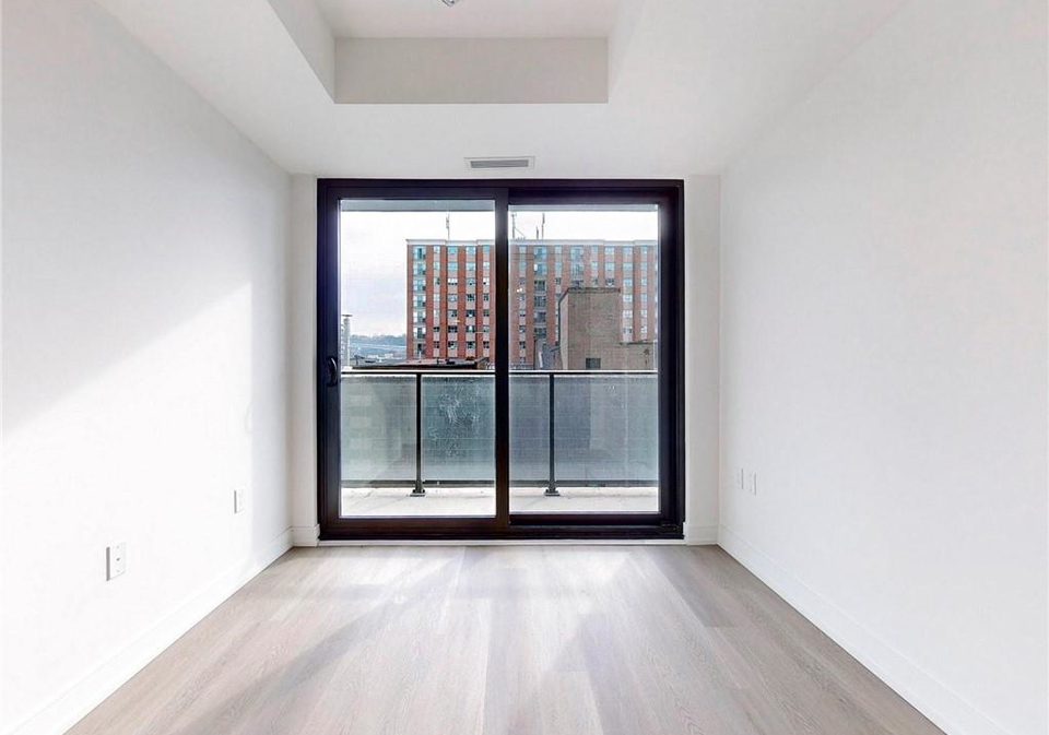 1-jarvis-street-hamilton-ontario-40845220