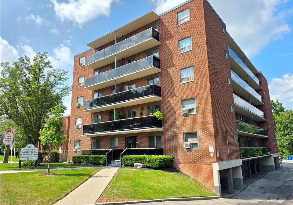 2373-king-street-e-hamilton-ontario-40845237