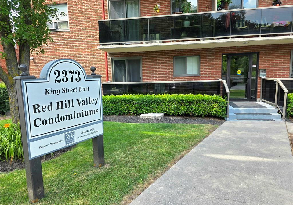 2373-king-street-e-hamilton-ontario-40845237