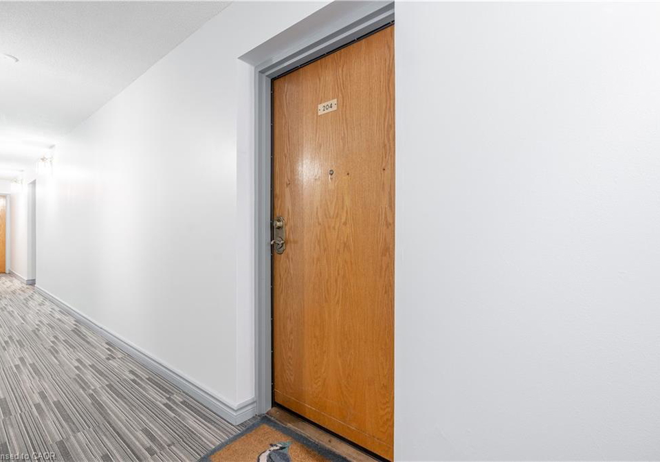 966-queenston-road-stoney-creek-ontario-40845240
