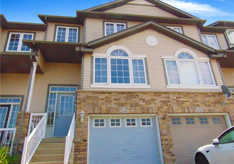 214-snowdrop-crescent-kitchener-ontario-40845246
