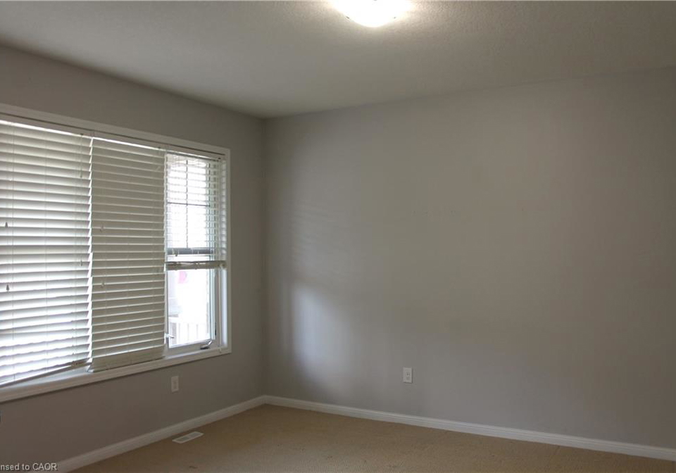 52-beattie-crescent-cambridge-ontario-40845286