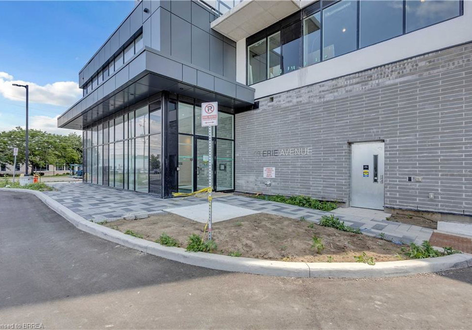33-erie-avenue-brantford-ontario-40845287