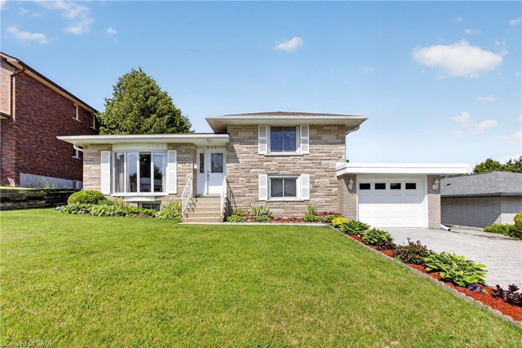 252-christopher-drive-cambridge-ontario-40845292