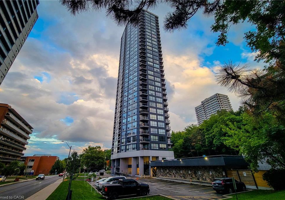 150-charlton-avenue-hamilton-ontario-40845306