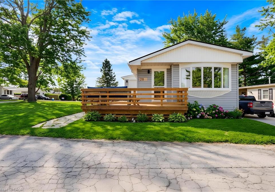 28-macpherson-crescent-flamborough-ontario-40845325