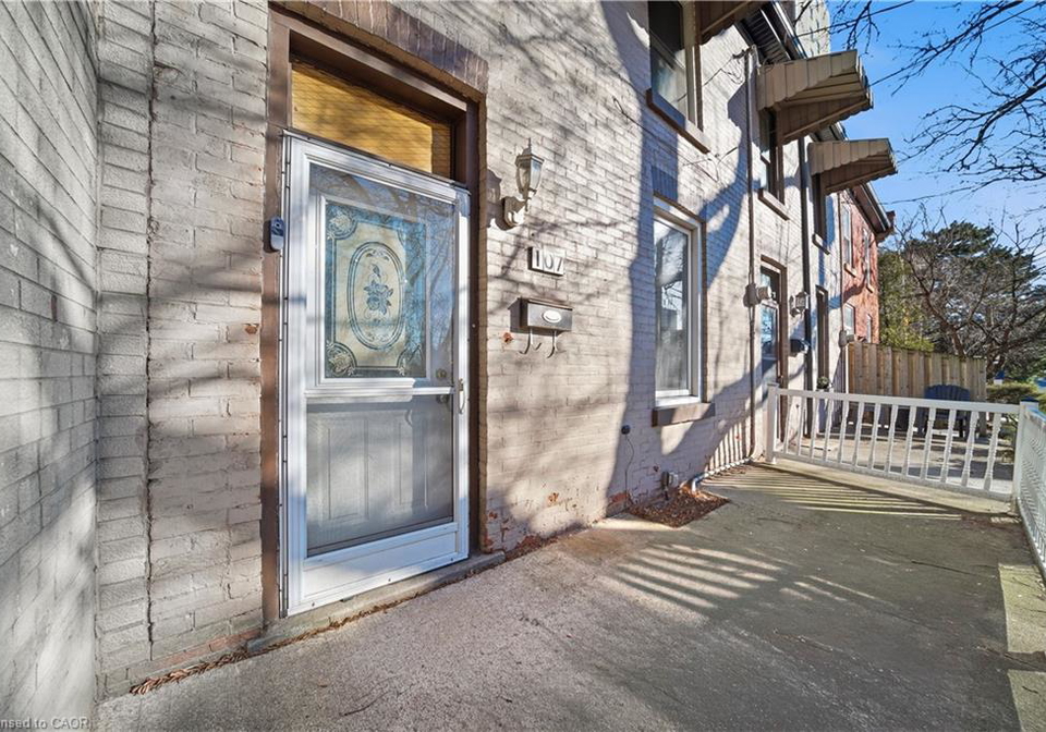 107-queen-street-s-hamilton-ontario-40845327