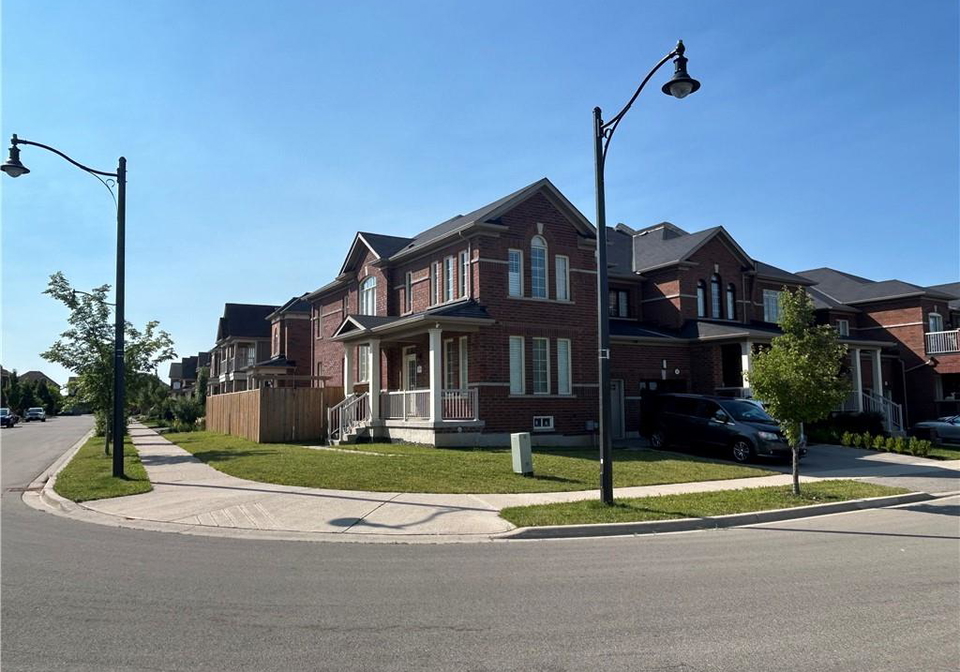 57-macbean-crescent-waterdown-ontario-40845331