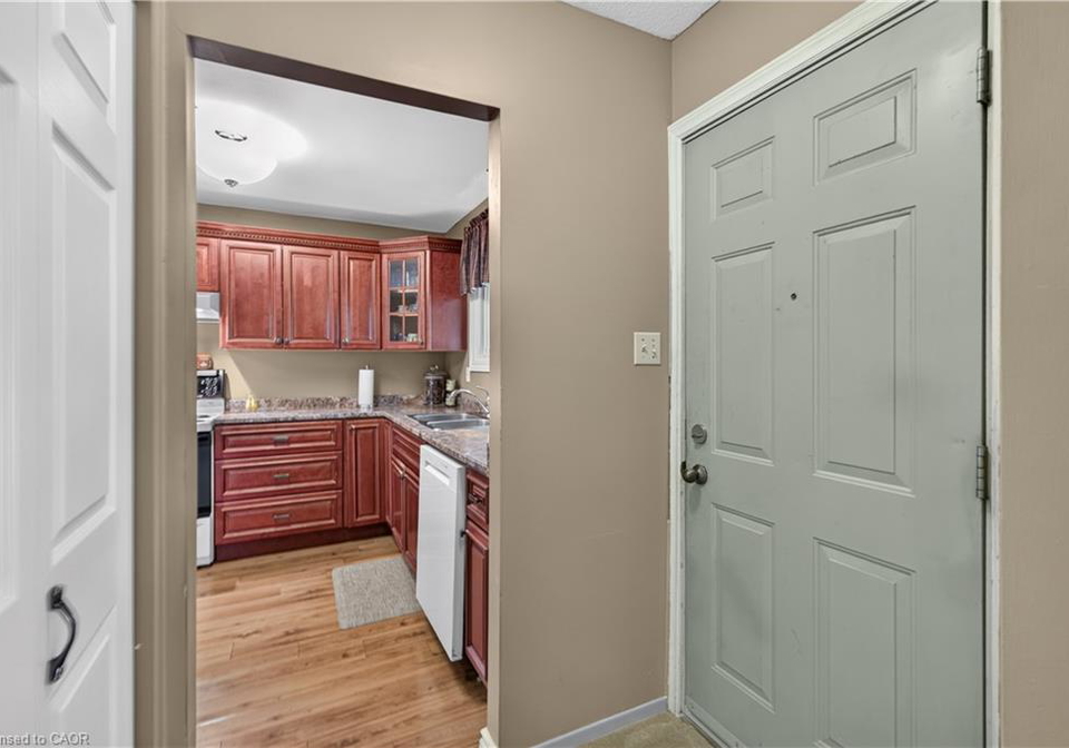 28-boston-crescent-hamilton-ontario-40845341